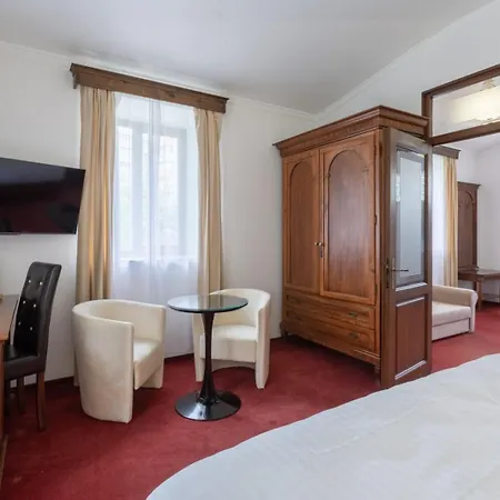 Arc De Triomphe By Citybookings Appartement Boekarest