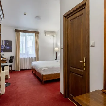 Arc De Triomphe By Citybookings